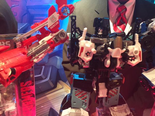 Toy Fair 2015   First Looks At Defensor Combiner Wars Figures Images  (18 of 130)